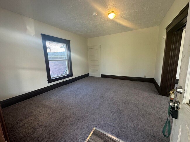 Photo - wpop127 Unit 1