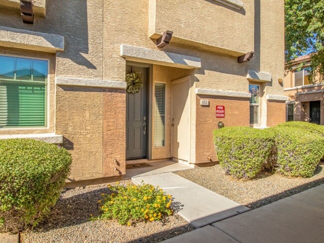 Premium 3 bed, 2.5 bath end condo in East ... - Premium 3 bed, 2.5 bath end condo in East ...