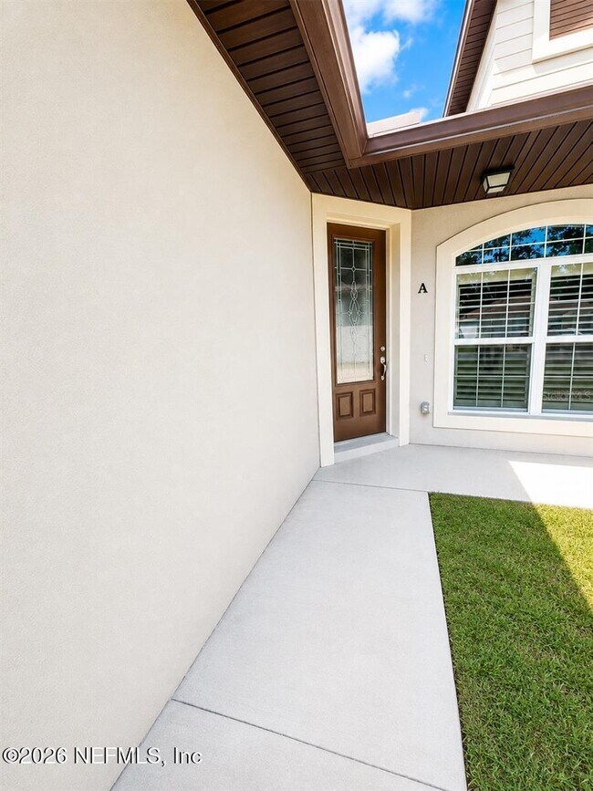 Photo - 20 Eton Ln