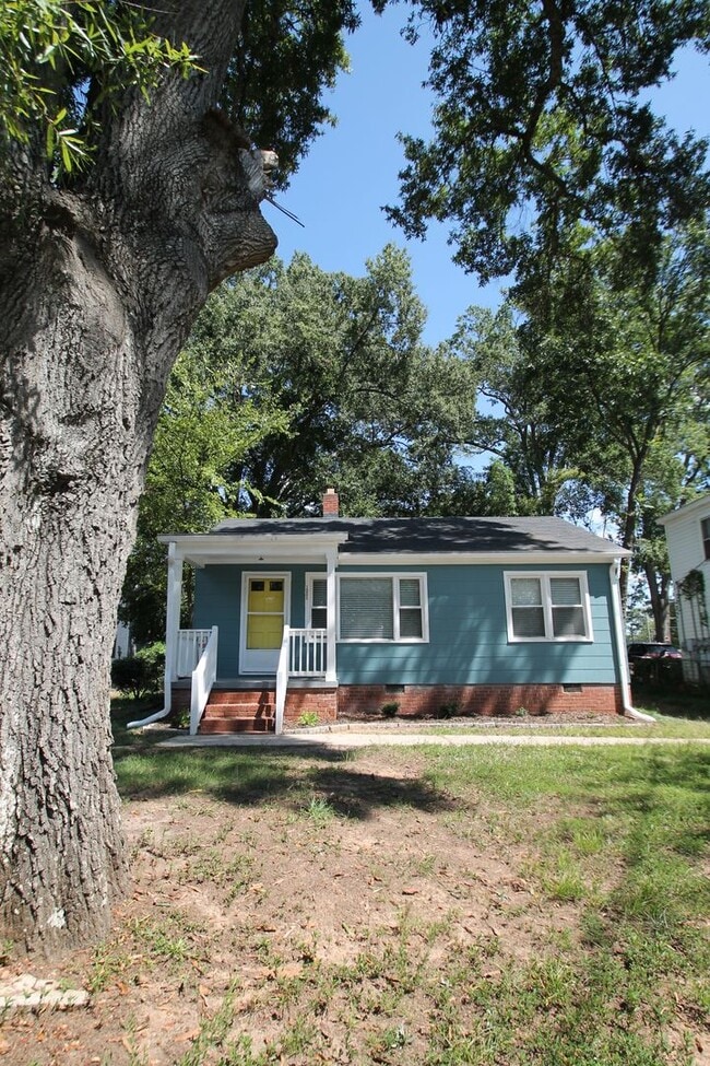 Photo - 1058 Ebenezer Ave Ext