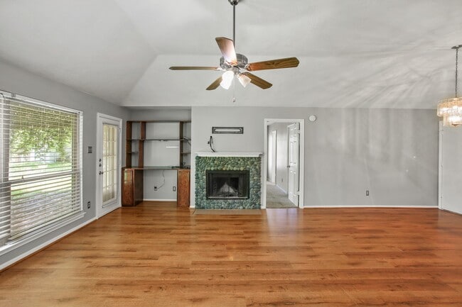 Photo - 4303 Morris Ct