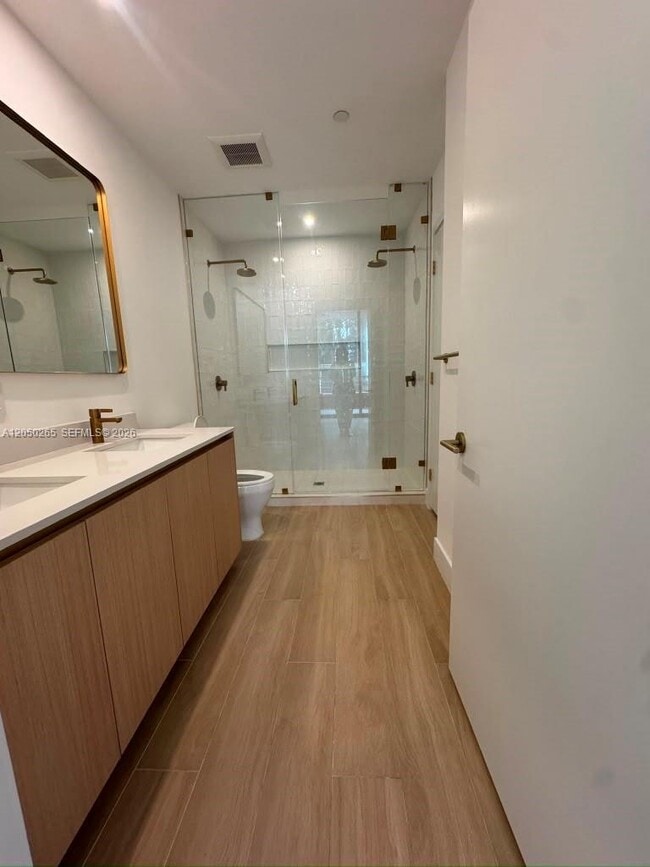 Photo - 90 NE 32nd St Unidad 210