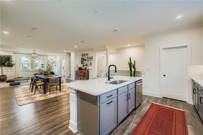 Photo - 568 Avondale Pk Cir Casa Adosada