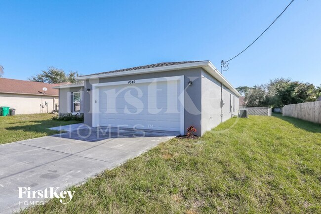 Photo - 4349 SW Gagnon Rd