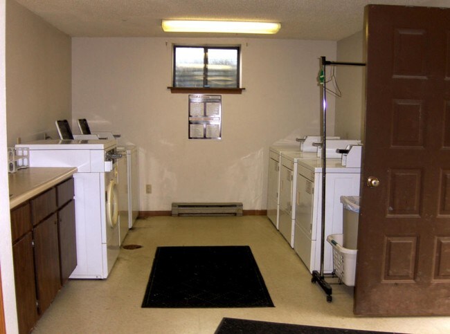 Laundry facility - Tarkio Village Apartments