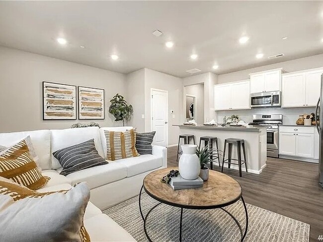 13157 175th Ave E Unit J2