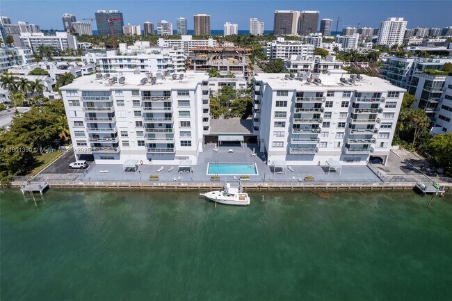 Photo - 10000 W Bay Harbor Dr Condo Unit 324