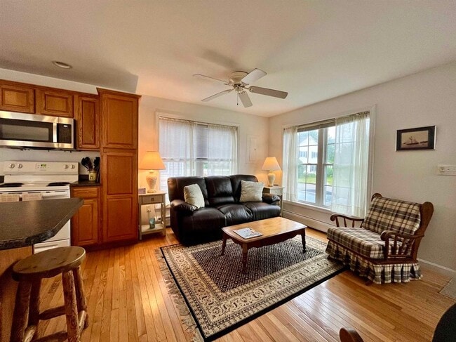 16 E Atlantic Ave