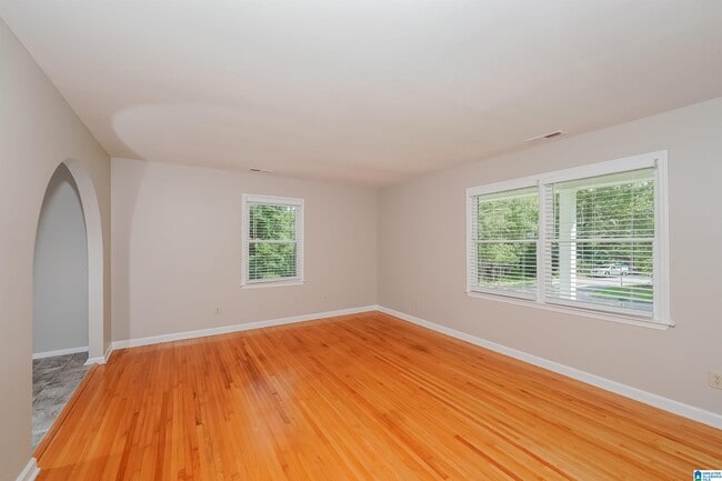 Photo - 753 Vaughn Cir