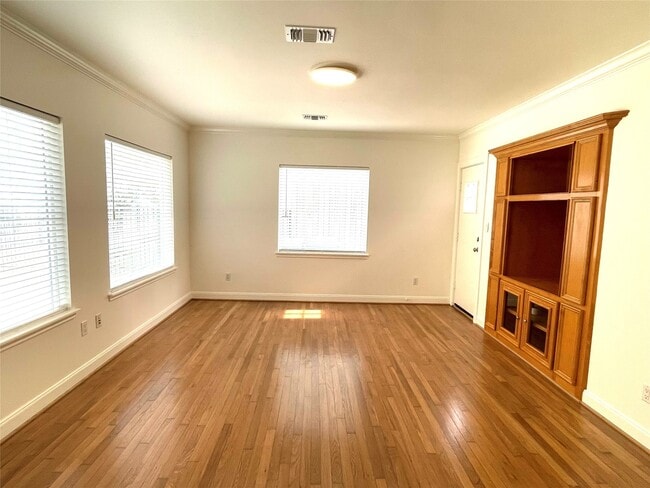 Photo - 4334 Jefferson St