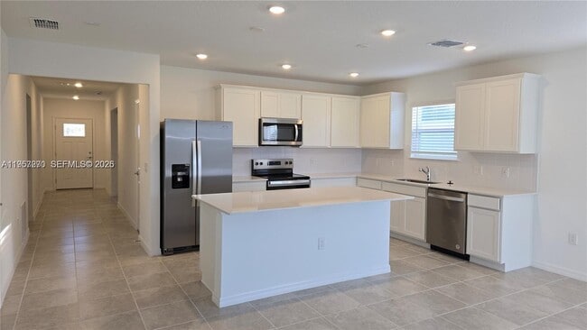 Photo - 430 Pine Tree Blvd