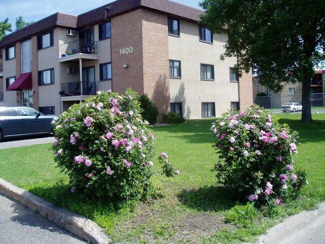 Photo - Sterling Square Apartments
