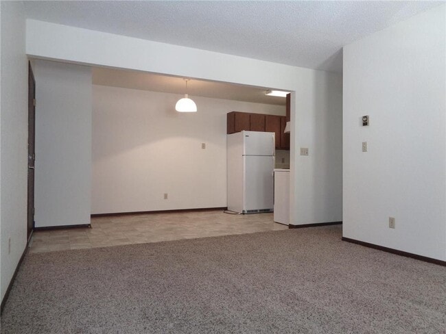 Photo - 200 10th Ave SE Unit B3