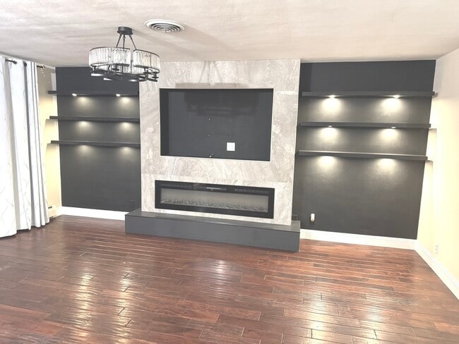 Photo - 1014 Clement St