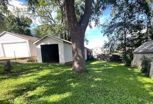 Photo - 211 Weiss Ave