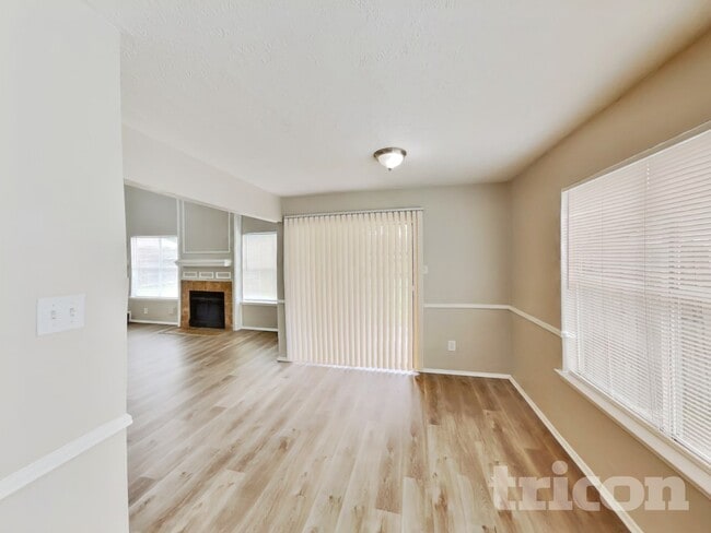 Photo - 8522 Lake Crystal Dr