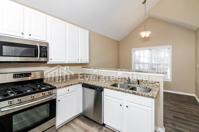 Photo - 2385 Lake Royale Dr