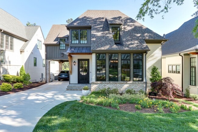 Extrordinary 4BD, 4.5BA Raleigh Home in an... - Extrordinary 4BD, 4.5BA Raleigh Home in an...