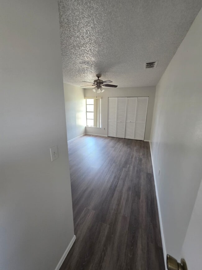 Photo - 5146 La Mancha Ct