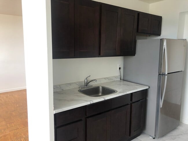 Photo - LARGE ONE BED - FAMILY BUILDING Unit 508