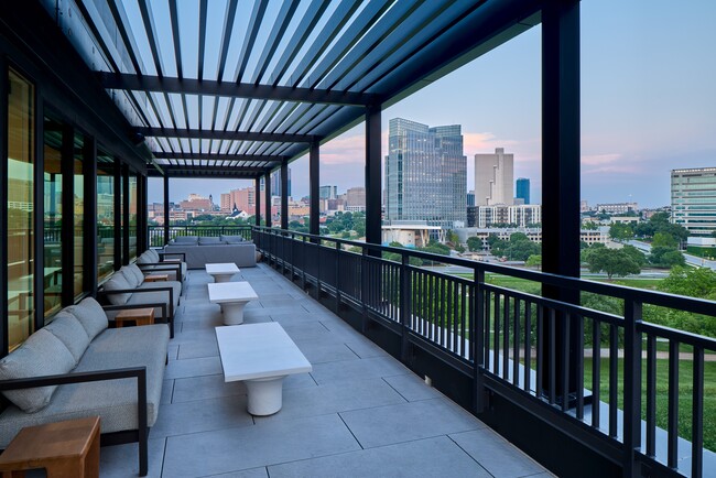 NEW South Building Skylounge with Sweeping Downtown Views - Bexley at Left Bank