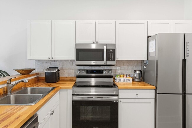Photo - 207 Ann Cir