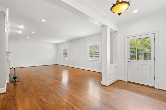 Photo - 4905 Dorset Ave