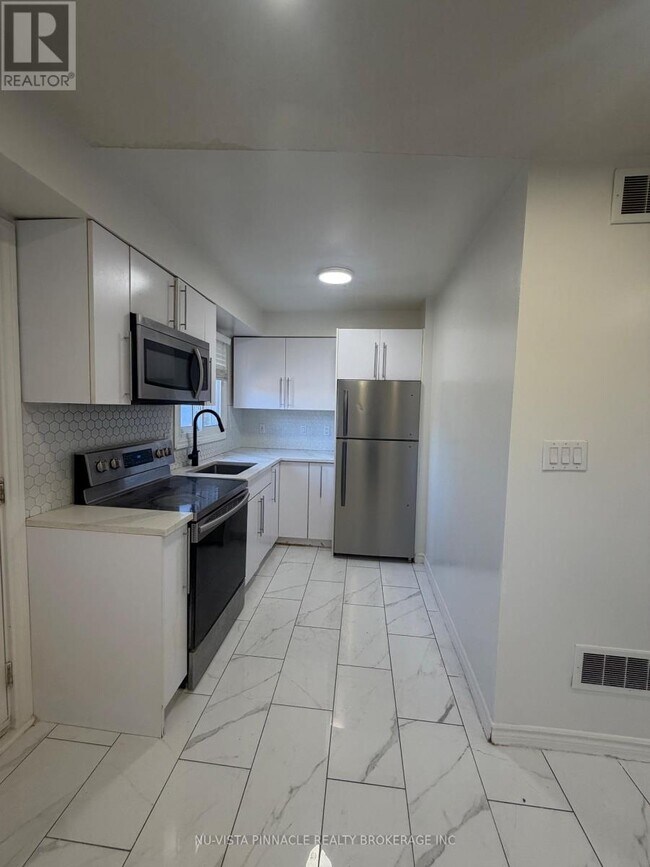 Photo - 1725 Ernest Ave