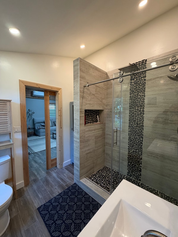 Photo - 7711 Owensmouth Ave