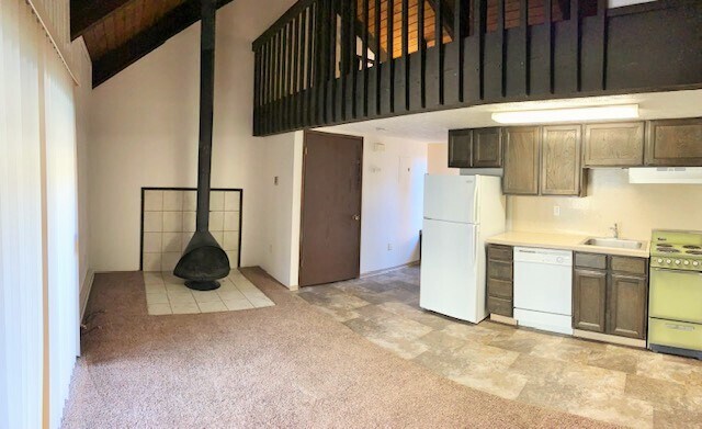 Photo - 312 N University Apartments