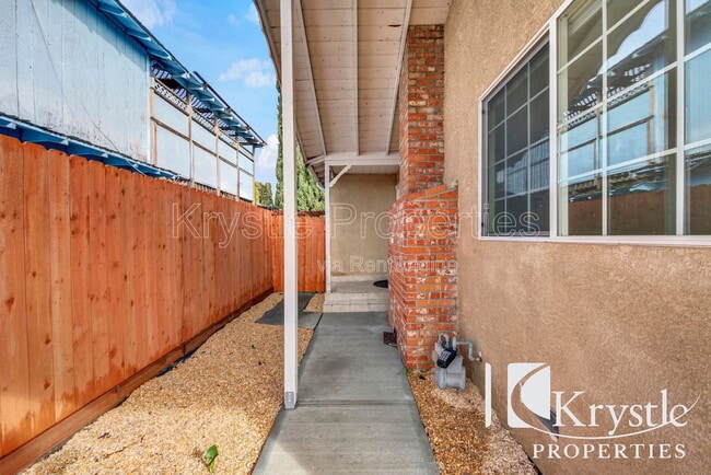 Photo - 126 Violet Dr