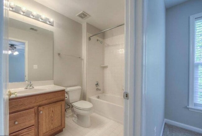 Photo - 6961 Klett Dr
