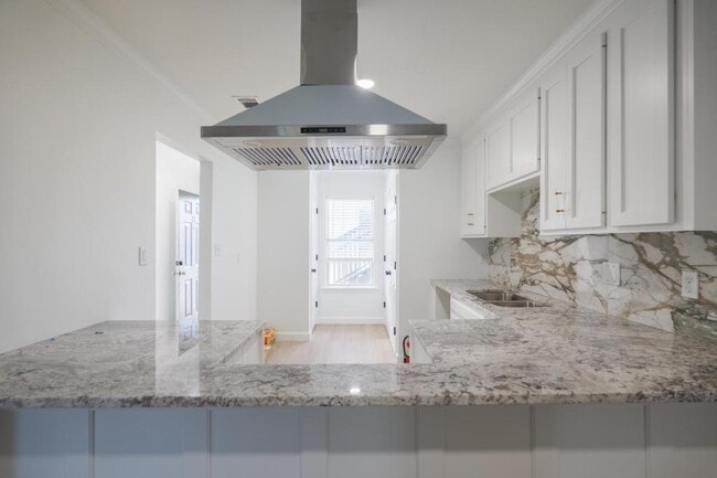 Photo - Baytree Campus Apartments