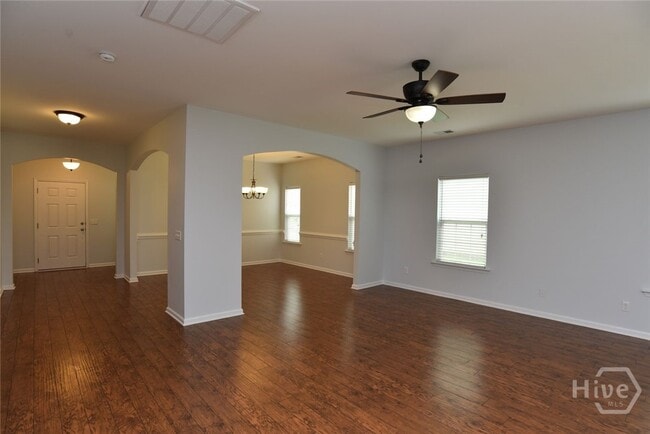 Photo - 330 Casey Dr