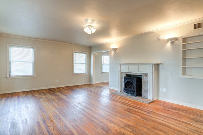 Photo - Pre-lease 2026! Corner lot house with Large bedrooms