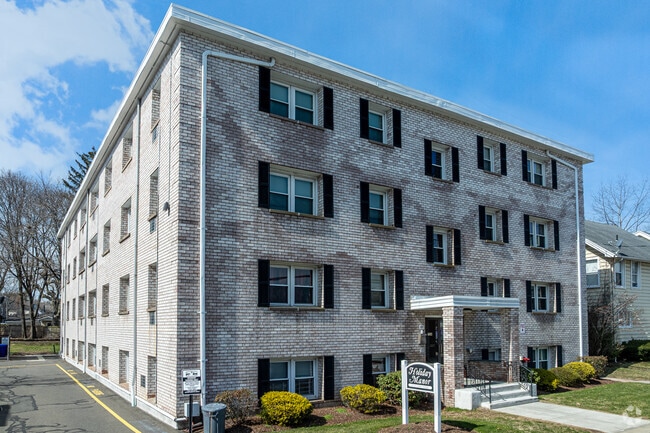 Photo - Holiday Manor