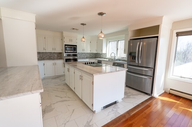 Photo - 363 Blackstrap Rd