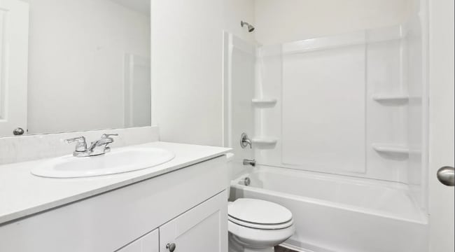 Photo - 112 Connecticut Ct