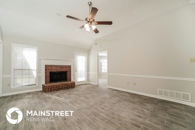 Photo - 6857 Dovefield Ln