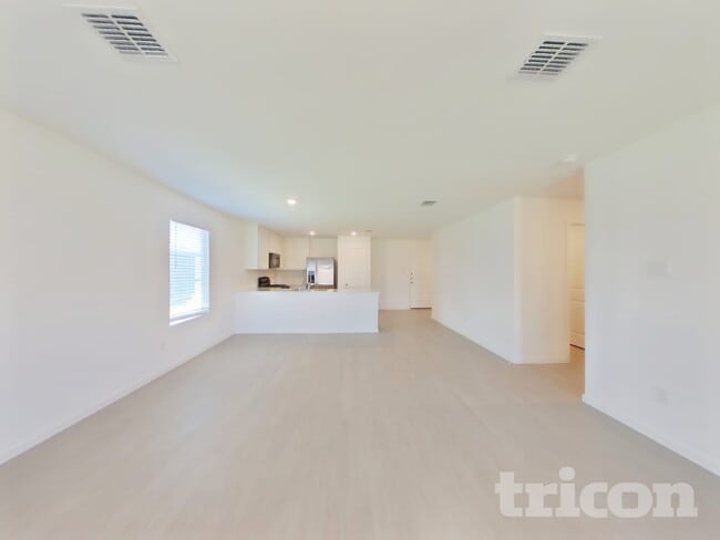 Photo - 1616 Parlier St