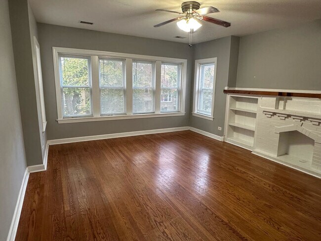 Photo - 4129 W Barry Ave Unidad 2