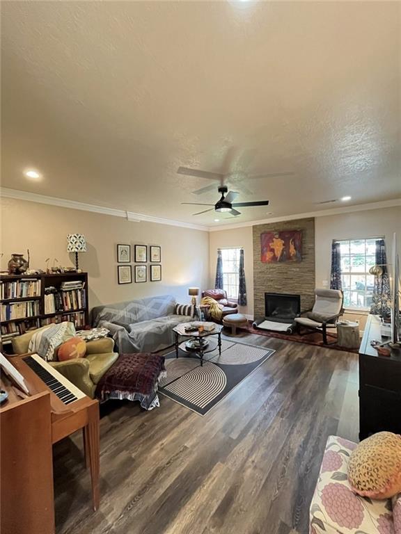 Photo - 1905 W Countryside Ln