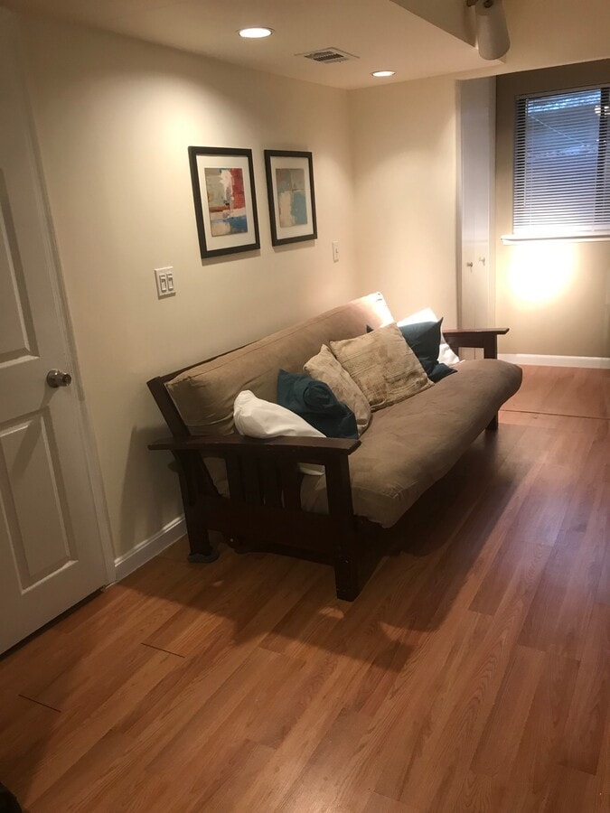 Photo - 224 Chatham Ln