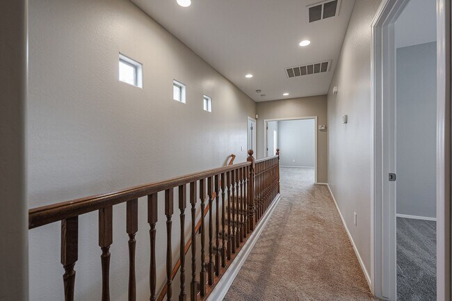 Photo - 4 bed, 3.5 bath house in Stetson Valley, Phoenix