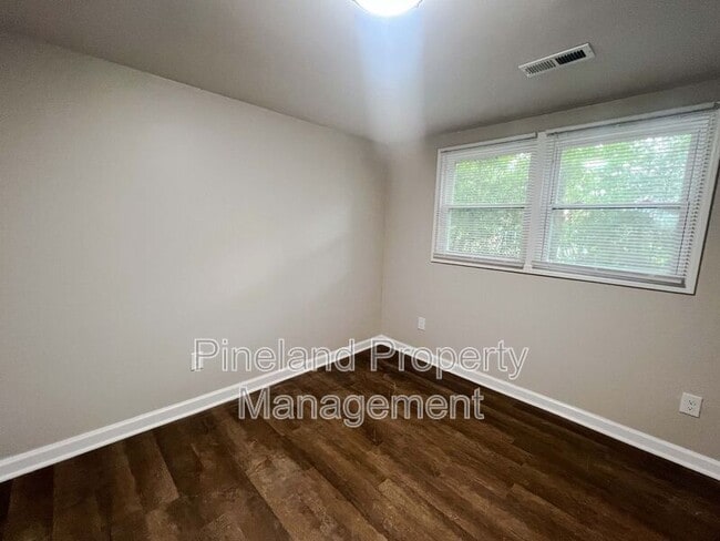 Photo - 2155 Goins Dr