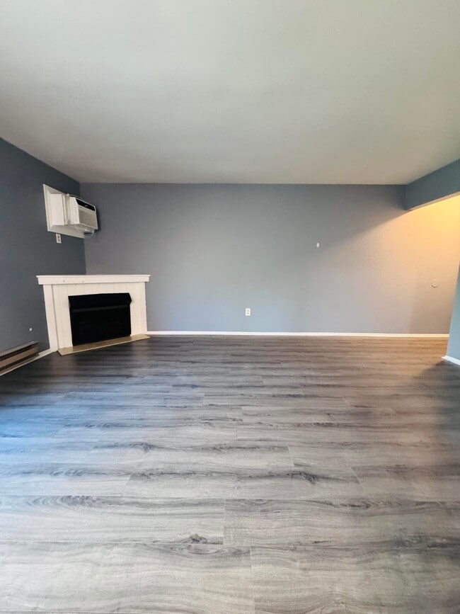 Photo - 7640 Woodview St Unit 1