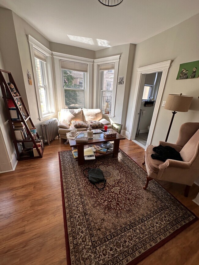 Building Photo - 1393 Boylston St Rental