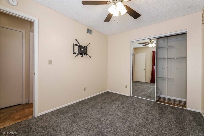 Photo - 7021 Cornflower Dr