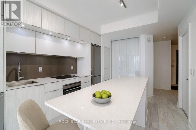 Photo - 170 Sumach St Unité 2307