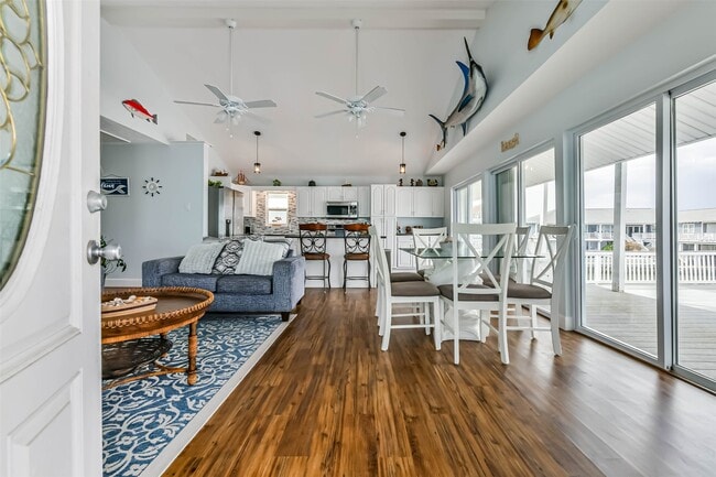 Photo - 16542 E Bayside Way